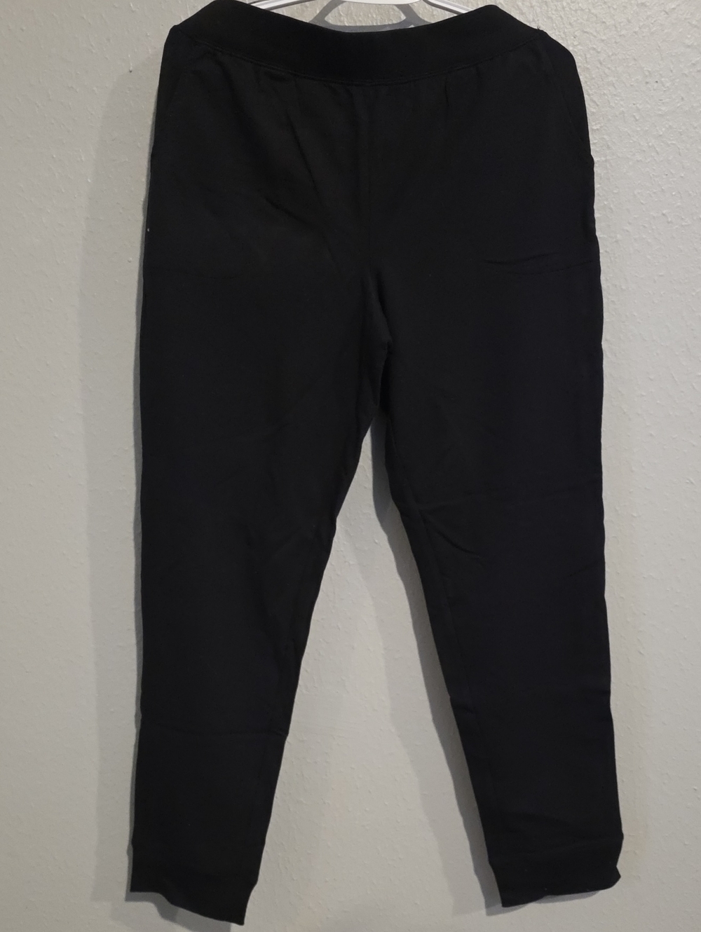 Women's Straight-Leg Black Pants - Classic Comfort